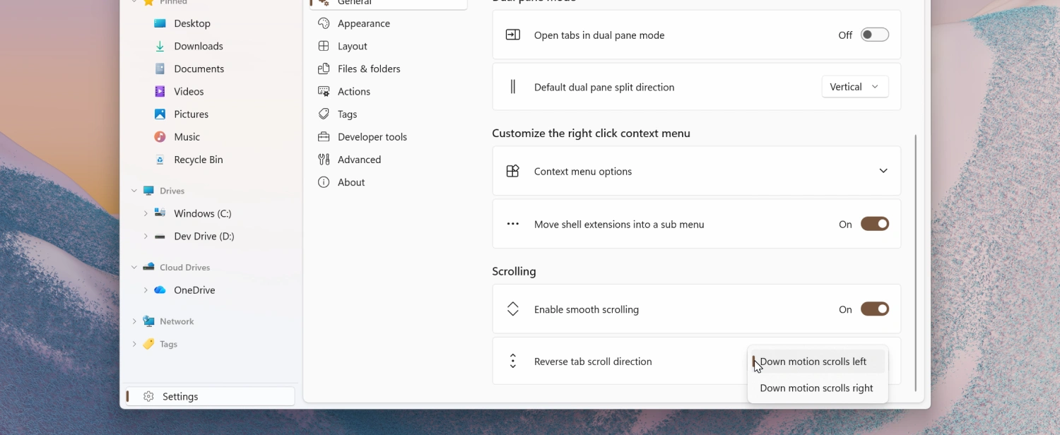 Tab scroll direction