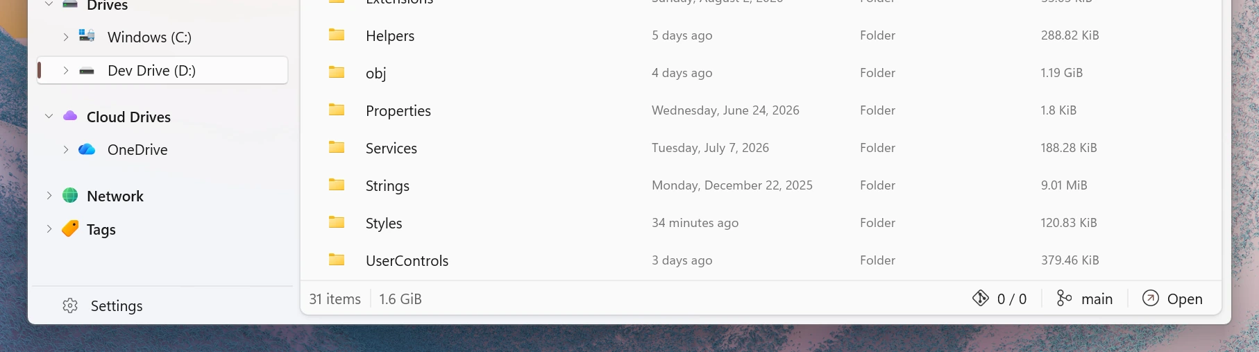 The redesigned status bar